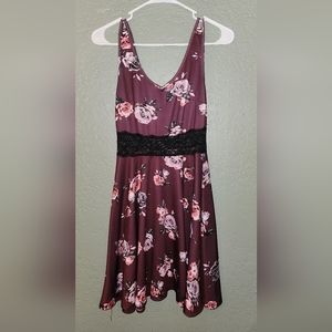 Juniors floral short sleeveless dress - Used